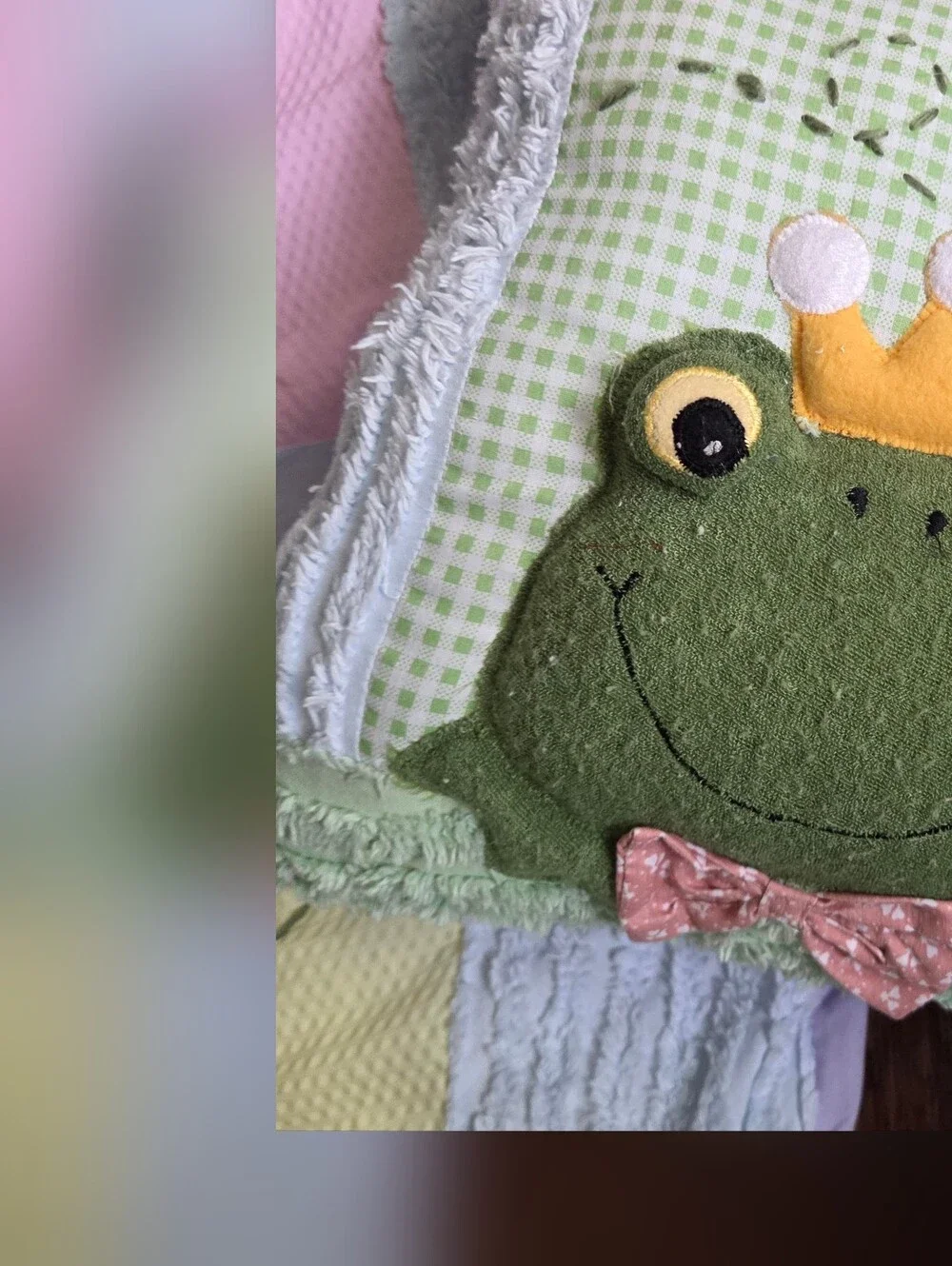 Vintage Frog Garden Quilted Blanket with Pillow
